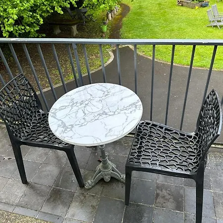 La Pause Roseeenne Rousies