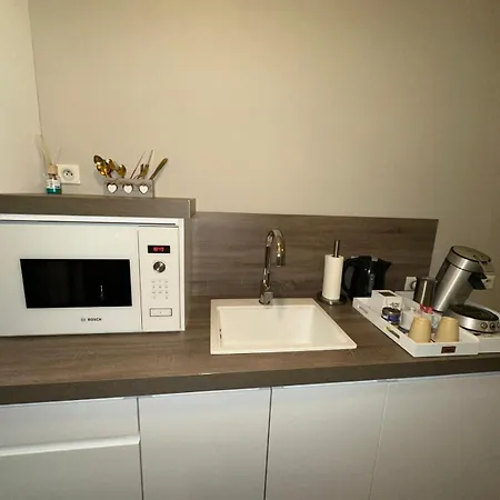 La Pause Roseeenne Bed & Breakfast 4*