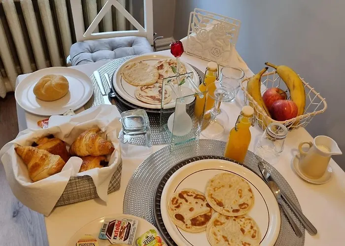 Couette-café La Pause Roséeenne Rousies