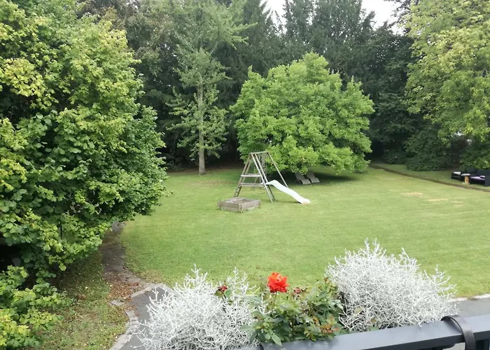 La Pause Roséeenne Couette-café 4*