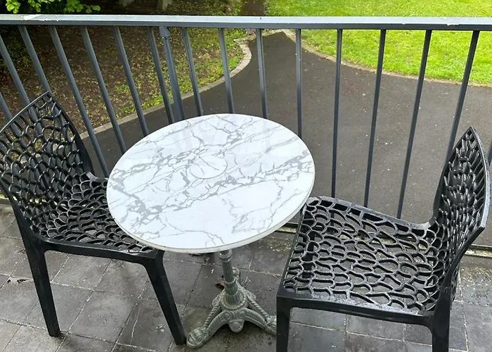 La Pause Roséeenne Rousies