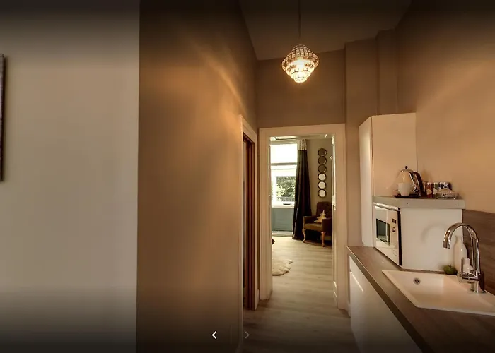 La Pause Roséeenne Rousies