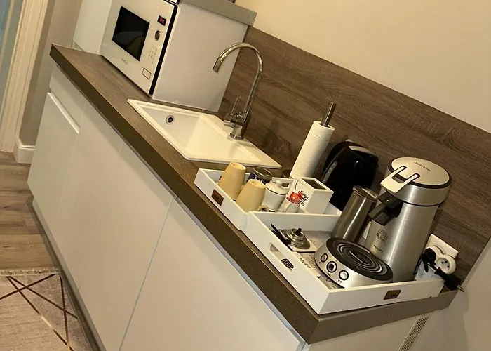 La Pause Roséeenne Couette-café Rousies