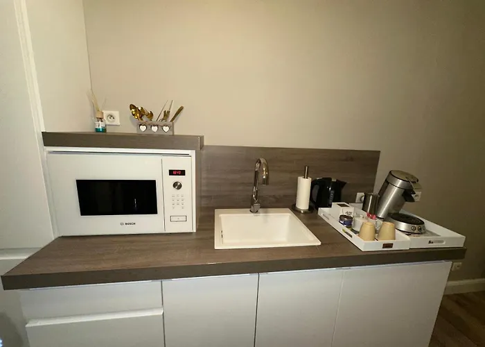 La Pause Roséeenne Couette-café 4*